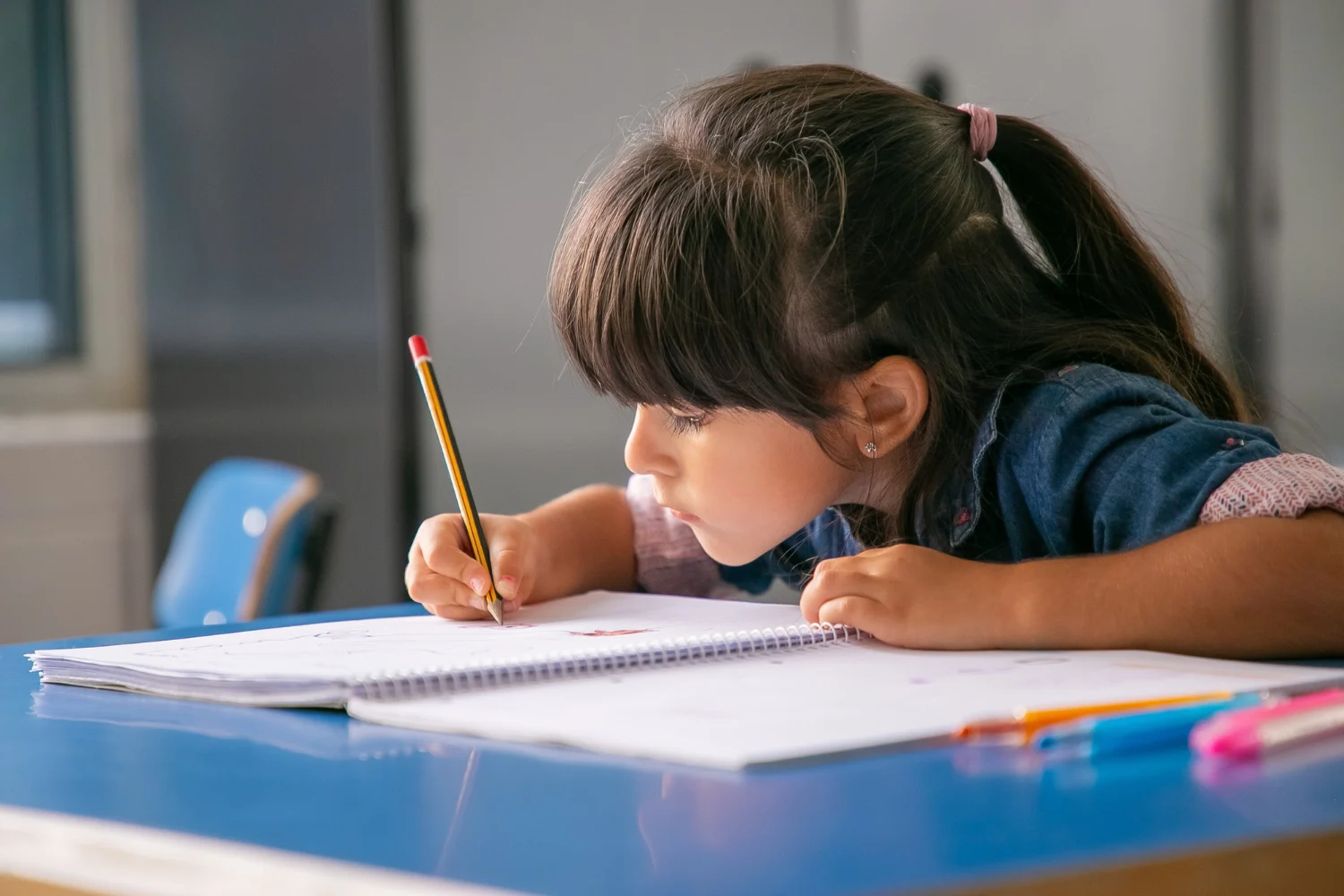 benda di sekolah dalam bahasa inggris